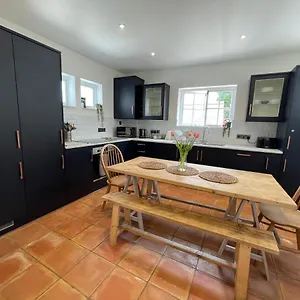 Nomihomes-otis House-free Parking X 2-central -10ppl Exeter